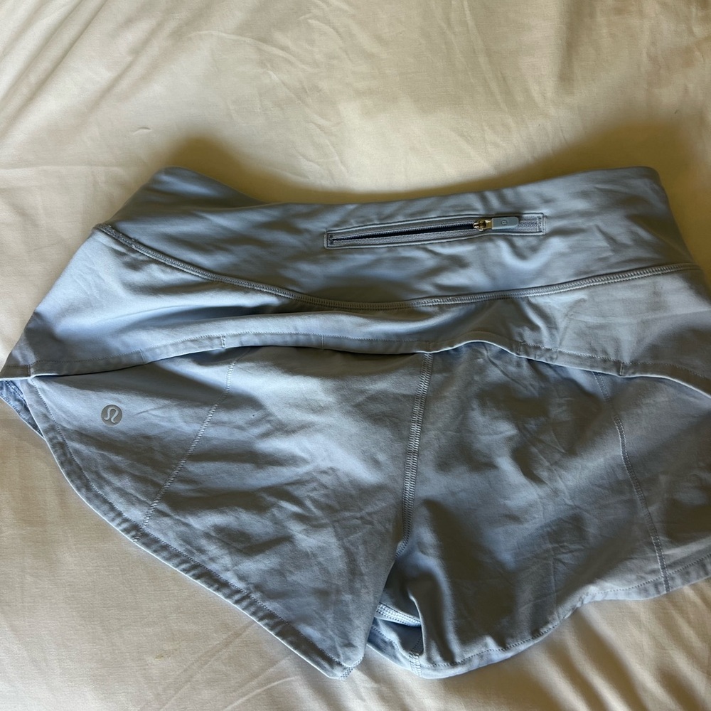Lululemon Women’s Speed up shorts 2.5”